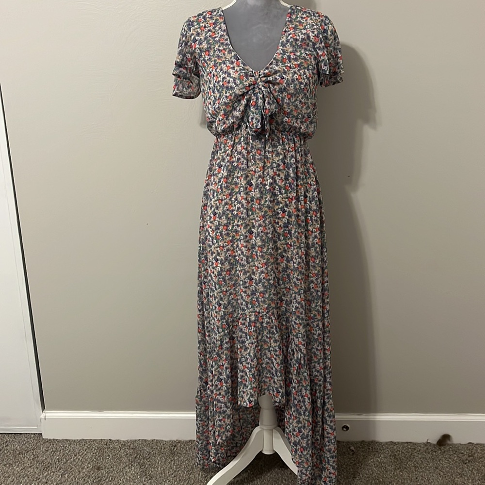 Floral. Asymmetrical. Maxi dress.